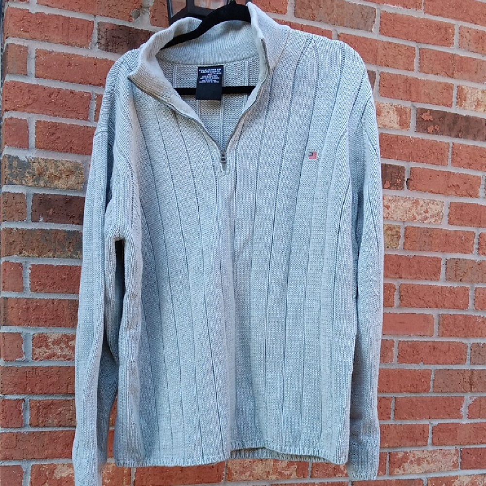 Ralph Lauren Men's Light Gray Zip-Up Sweater